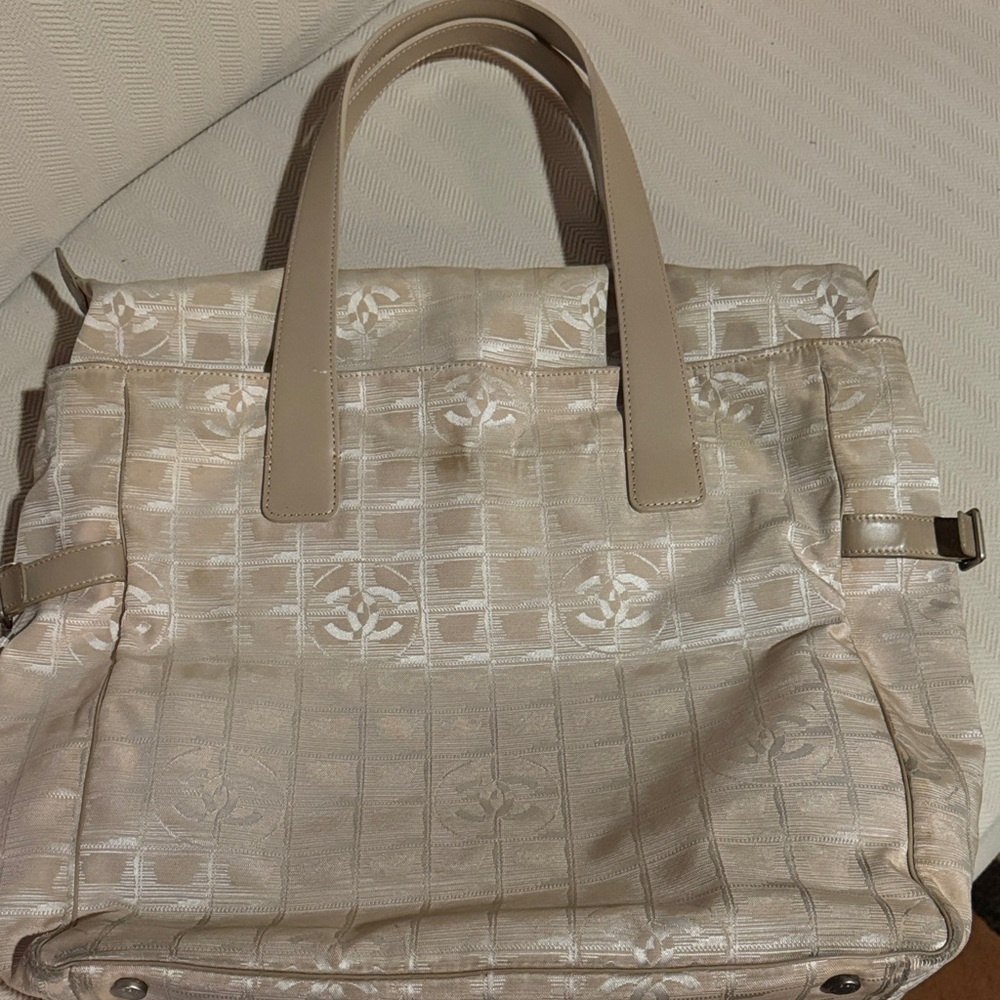 CHANEL Cream and Beige Tote Bag